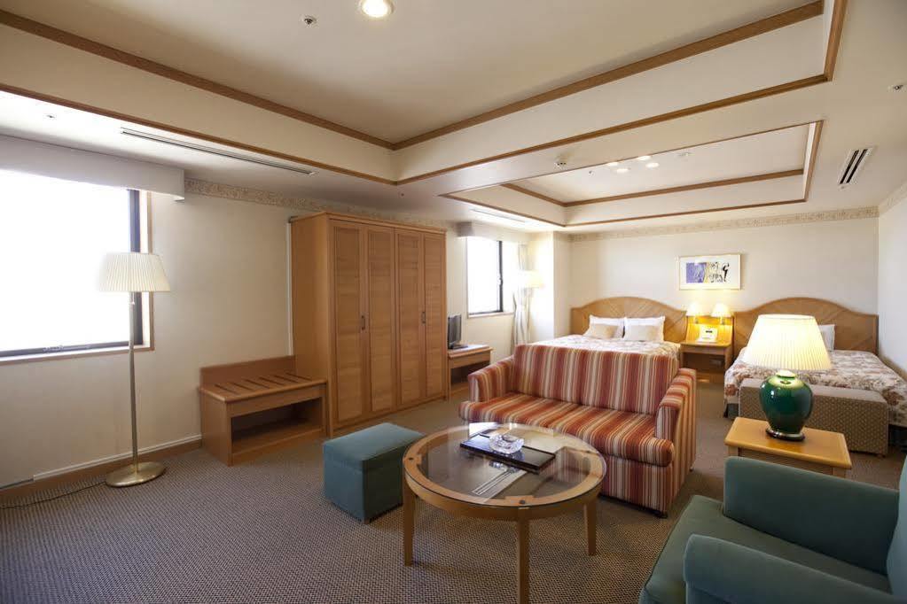 Aichi Hotel Mielparque Nagoya מראה חיצוני תמונה
