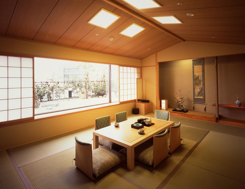 Aichi Hotel Mielparque Nagoya מראה חיצוני תמונה